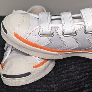 Koche Koché Converse with Velcro